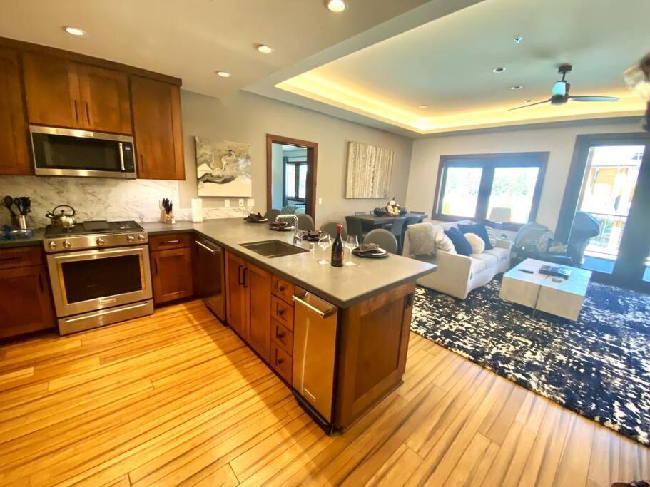 Ski In/Out - Zalanta - Great Location- 2 Hot Tubs - Heated Pool South Lake Tahoe Bagian luar foto